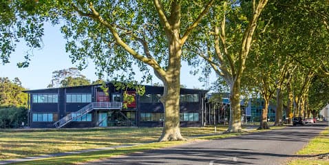 UVISA IMMIGRATION SPECIALISTS